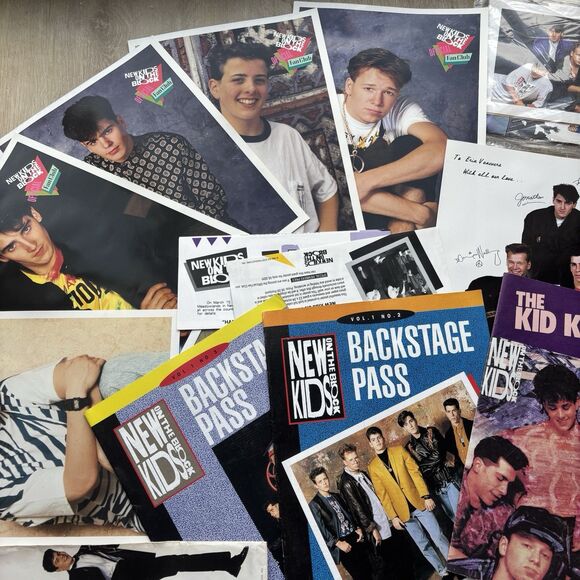 New Kids On The Block VTG Tapes Magazines Button Ticket RARE HUGE LOT Scrapbook - Picture 5 of 16